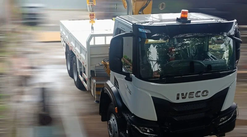TRUCK CRANE